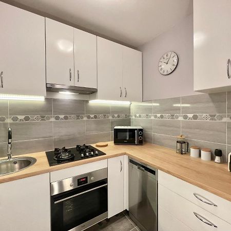 Apartament Przy Atrium, Stacja Metra Rondo Onz 华沙 外观 照片