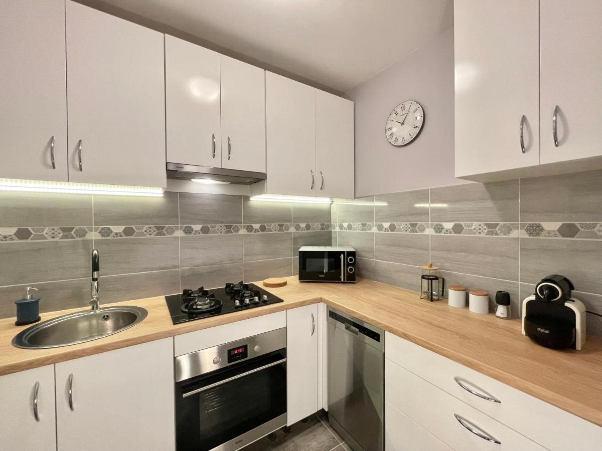 Apartament Przy Atrium, Stacja Metra Rondo Onz 华沙 外观 照片